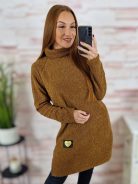 Garbós nyakú, oldalt sliccelt, vastagabb anyagú tunika M-L