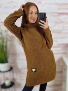 Garbós nyakú, oldalt sliccelt, vastagabb anyagú tunika M-L