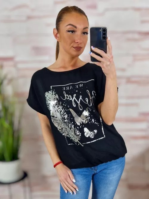 Mintás, rövid ujjú, gumis aljú, fekete felső M-L