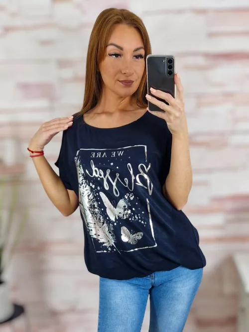 Mintás, rövid ujjú, gumis aljú, sötétkék felső M-L