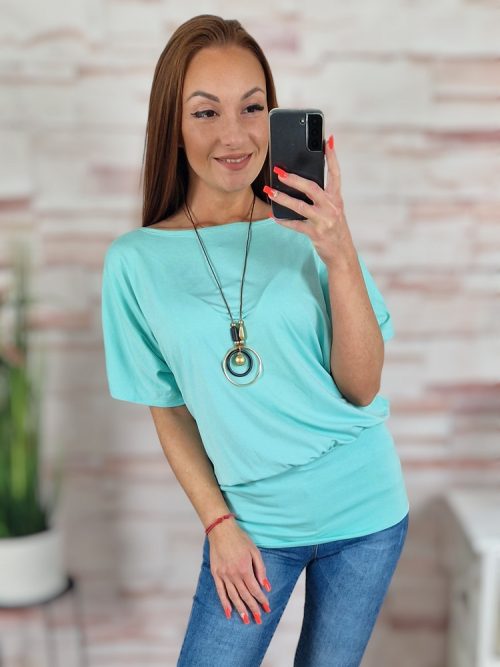 Denevér ujjú, passzés aljú, nyakláncos felső S-M-L