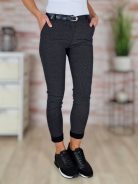 Öves, apró pöttyös, zsebes, fekete nadrág S-XL-ig