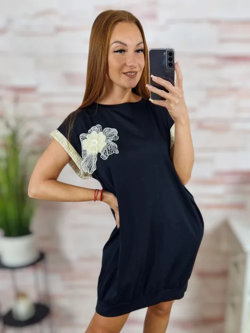 Zsebes, virágmintás díszítésű, rövid ujjú ruha M-L