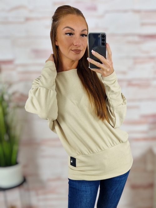 Denevér és hosszú ujjú, passzés aljú, gépi kötött anyagú felső M-L