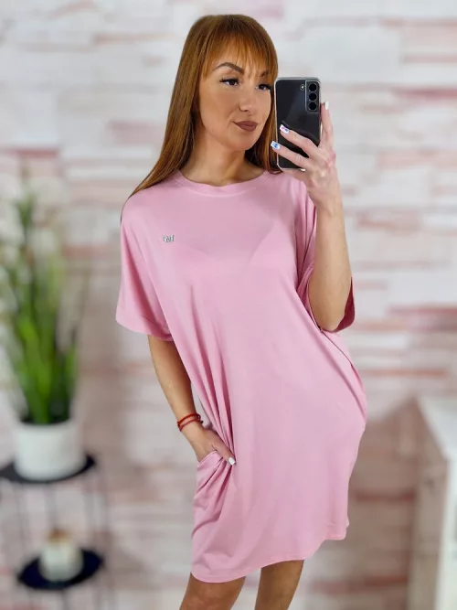 Zsebes, rövid ujjú, szűkülő fazonú ruha L-XL