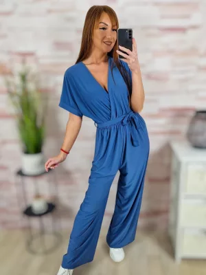 Mellnél átlapolt, gumis derekú, bő szárú overál M-L