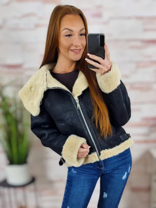 Szőrme bélésű, irha hatású, zsebes télikabát M-XL-ig