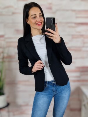   Válltöméses, gombos, karcsúsított, fekete blézer XS-L-ig