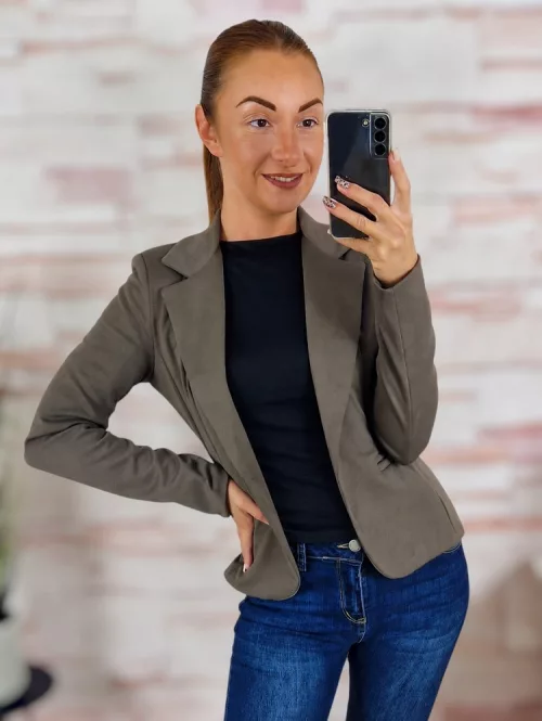 Válltöméses, gombos, karcsúsított blézer XS-L-ig
