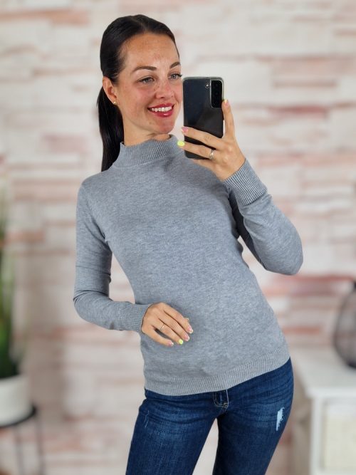 Félgarbós nyakú, puha, kötött anyagú felső S-M-L