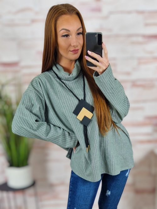 Garbós nyakú, oldalt sliccelt, nyakláncos felső L-XL