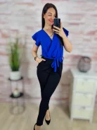 Mellnél átlapolt, zsebes, pillangó ujjú overál S-M