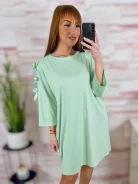 Ujjainál masnis és kivágott, egyenes fazonú ruha M-L-XL