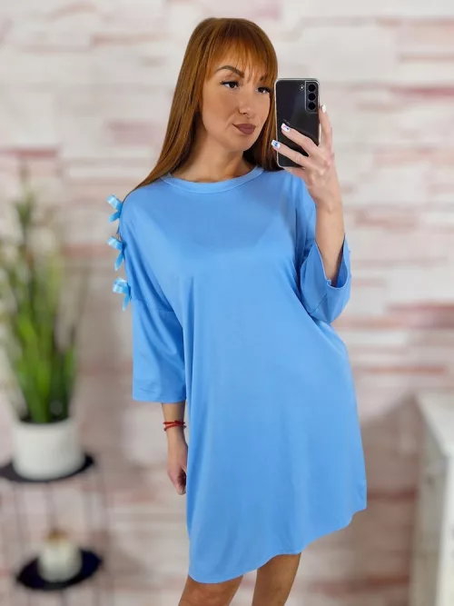 Ujjainál masnis és kivágott, egyenes fazonú ruha M-L-XL