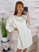 Ujjainál masnis és kivágott, egyenes fazonú ruha M-L-XL
