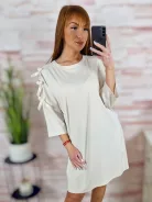 Ujjainál masnis és kivágott, egyenes fazonú ruha M-L-XL