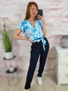 Virágmintás, mellnél átlapolt, pillangó ujjú overál S-M