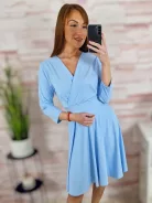 Mellnél átlapolt, selymes anyagú, loknis aljú ruha S-M