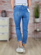 Mom fit fazonú, öves, kék farmernadrág S-XXL-ig