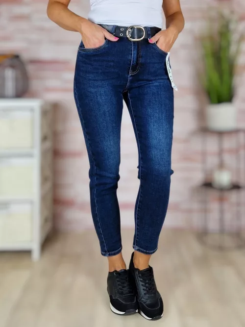 Mom fit fazonú, öves, sötétkék farmernadrág XS-XL-ig