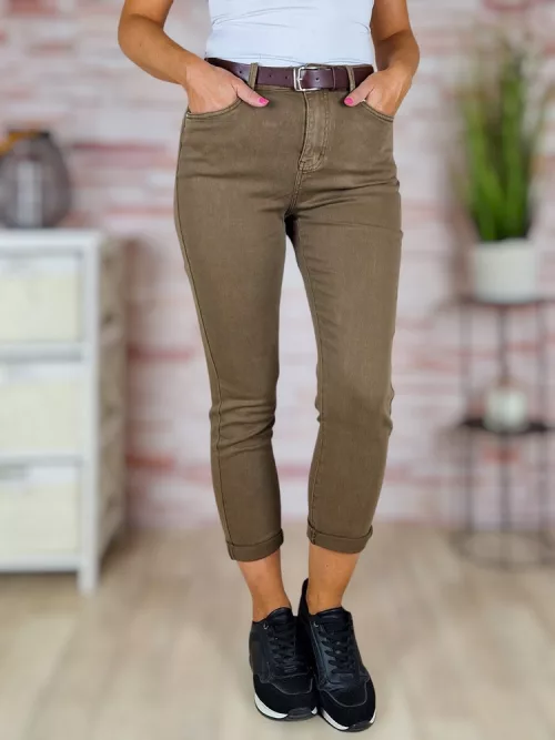 Mom fit fazonú, öves, zsebes farmernadrág XS-XL-ig