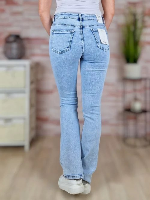 Bővülő szárú (trapéz), világoskék farmernadrág XS-XL-ig