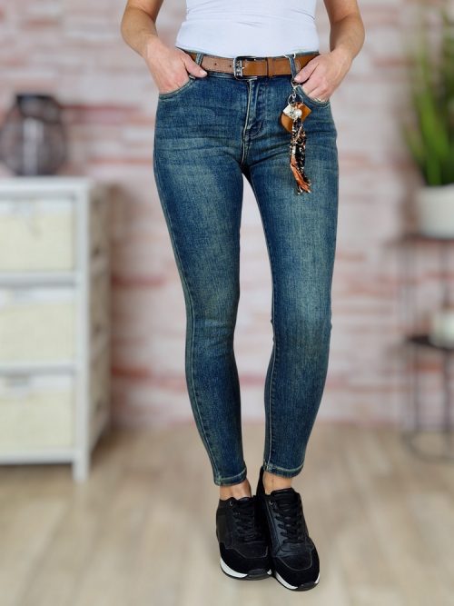 Öves, koptatott, kék farmernadrág XS-XL-ig