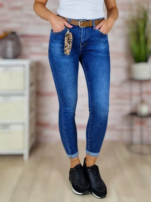 Öves, skinny fazonú, csőszárú, kék farmernadrág 26-32-ig