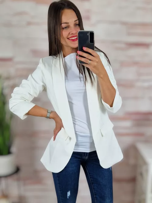 Karcsúsított, húzott ujjú, válltöméses fehér blézer S-XL-ig