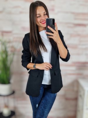   Karcsúsított, húzott ujjú, válltöméses, fekete blézer S-XL-ig