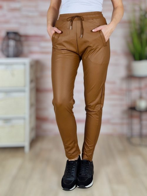 Magas és gumis derekú, vékonyan bélelt, műbőr nadrág S-M,M-L,L-XL