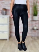 Széles gumis derekú, vékonyan bélelt, fekete leggings XS-L-ig