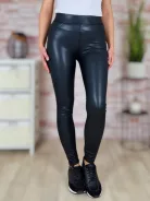 Gumis derekú, vékonyan bélelt, zsebes, fekete műbőr leggings S-XL-ig