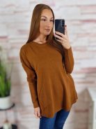 A vonalú, két oldalt zsebes, gépi kötött anyagú felső L-XL