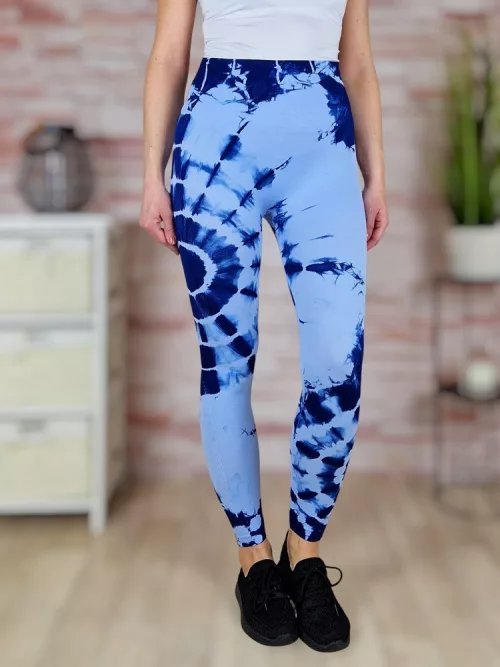 Batikolt mintás, gumis derekú, scrunch (fenéknél húzott) leggings S-M-L